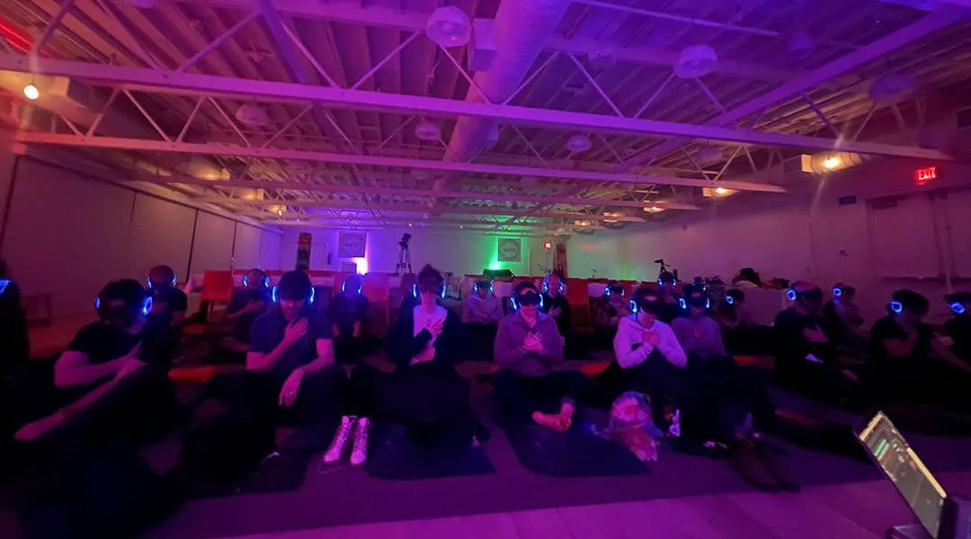 Zendo Stereo crowd at the Nest